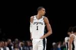 苏群：文班亚马正彻底改变比赛&对手深感无力 NBA或为他修改规则